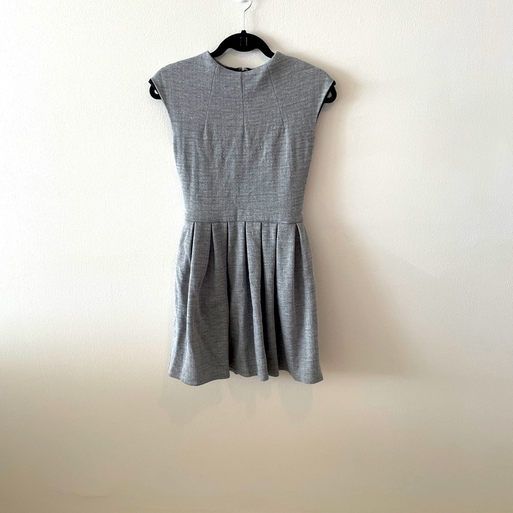 Talulah Grey Mini dress.  Size 4. Excellent condition
